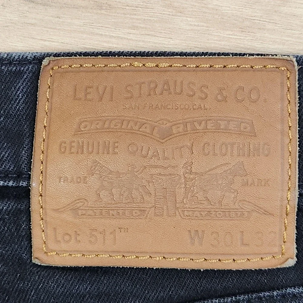 Levis Premium Lot 511 Jeans Mens 30x32 Black Slim Tapered Denim Stretch